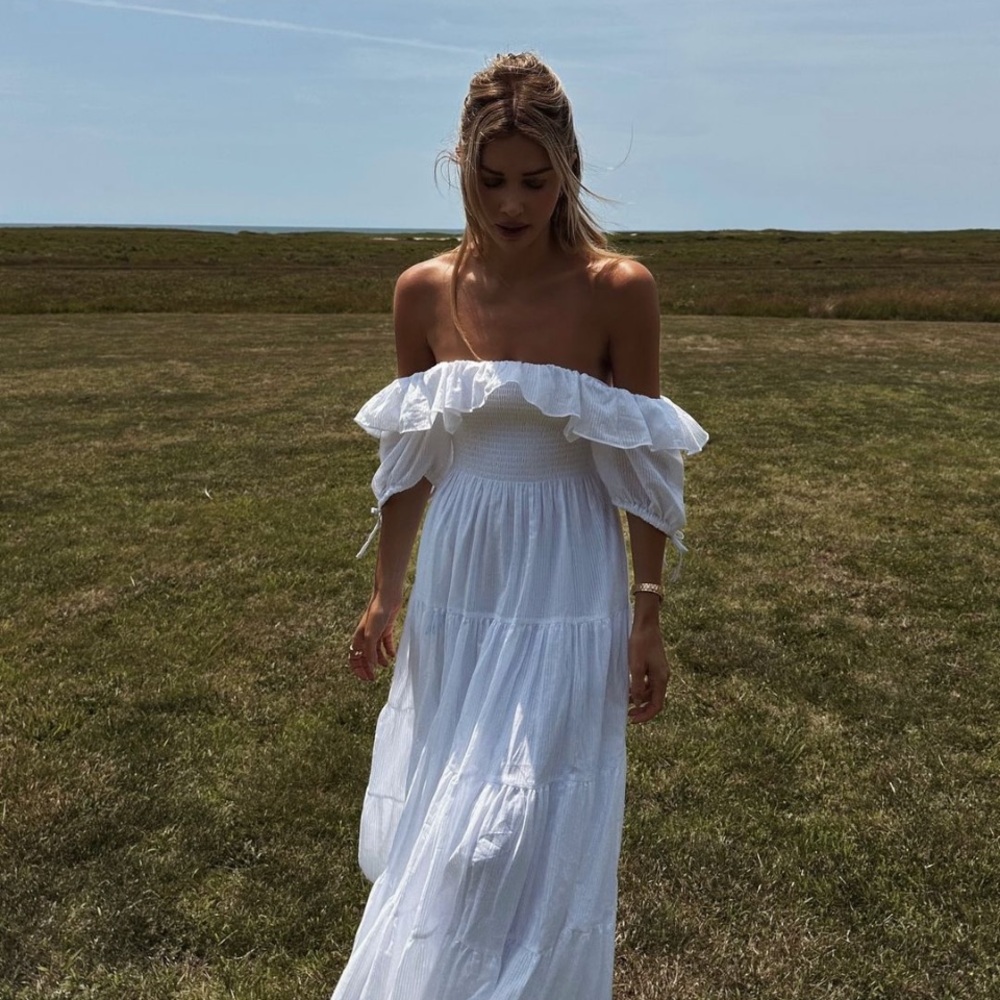 Hill house Corinne Nap Dress white size medium worn once SOLD OUT online
